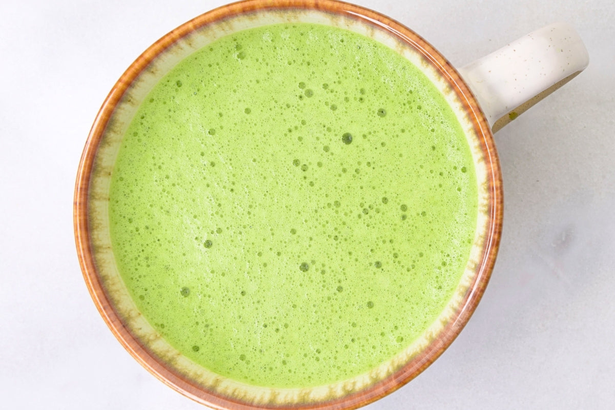 MATCHA LATTE : RECETTE FACILE ET RAPIDE | Une Boisson Savoureuse et Énergisante
